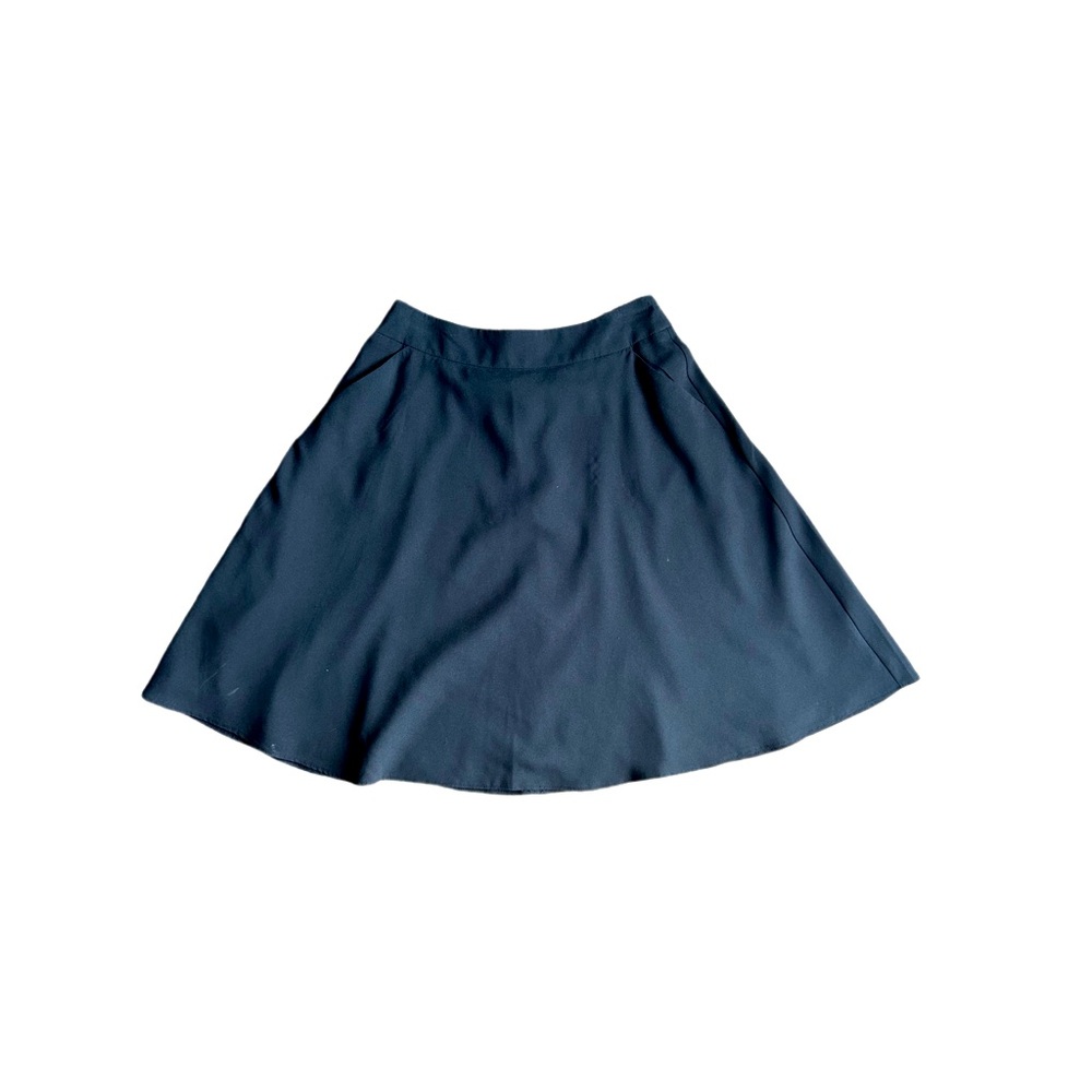 The Limited Black Knee-Length Skirt - Size 4